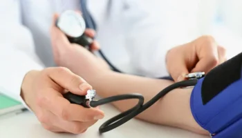 Physical-examination-by-a-doctor